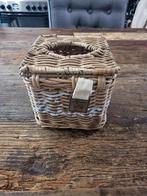 Tissue box Riviera Maison., Huis en Inrichting, Ophalen, Mand, Vierkant, Zo goed als nieuw