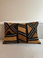 Madame Garage Kussen 55x35, Huis en Inrichting, Ophalen, Nieuw, Bruin, Rechthoekig