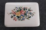 Wedgwood Conway Lepeldoosje, Huis en Inrichting, Keuken | Servies, Keramiek, Ophalen of Verzenden, Zo goed als nieuw, Kom(men)