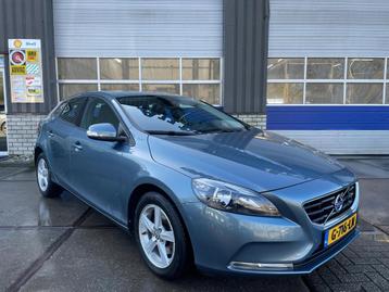 Volvo V40 1.6 T2 Kinetic (bj 2013) beschikbaar voor biedingen