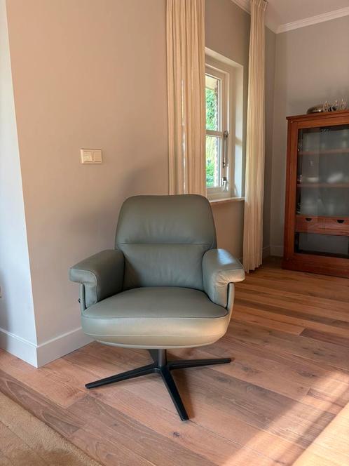 Splinter nieuw Leolux Fauteuil Entro one met voetbank., Huis en Inrichting, Fauteuils, Nieuw, Leer, 75 tot 100 cm, 75 tot 100 cm