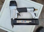 compacte goede spijker pistool compressor gereedschap, Doe-het-zelf en Verbouw, Compressors, Ophalen, Gebruikt, 6 tot 10 bar, Minder dan 200 liter/min