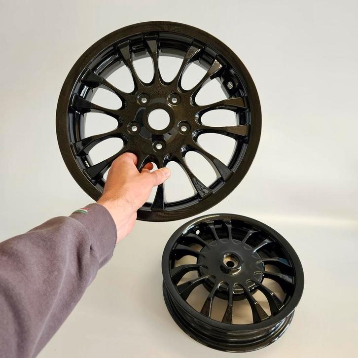 Vespa Sprint Velgen Set – Glans Zwart | 12 inch | Nieuw, Fietsen en Brommers, Brommeronderdelen | Scooters, Nieuw, Vespa, Overige typen