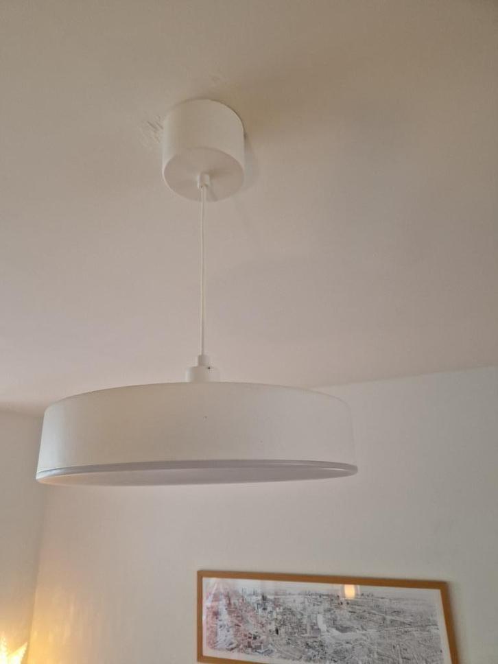 IKEA NYMÅNE hanglamp – wit, in perfect staat, Huis en Inrichting, Lampen | Hanglampen, Zo goed als nieuw, Minder dan 50 cm, Metaal