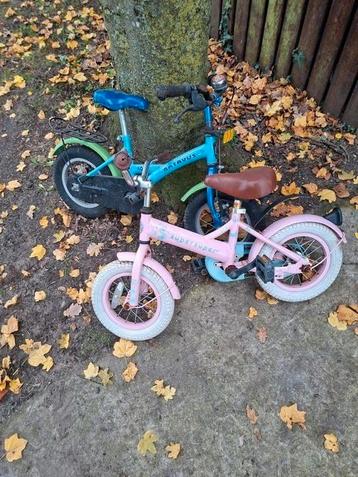 Kinder fietsjes twaalf en een half inch beschikbaar voor biedingen
