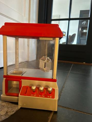 Kinder Grijpmachine beschikbaar voor biedingen