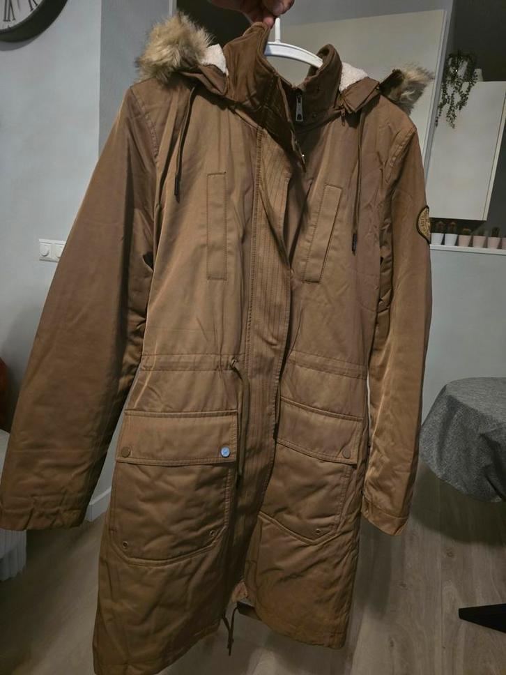 Mooie jas van EDC, Kleding | Dames, Jassen | Winter, Zo goed als nieuw, Maat 42/44 (L), Bruin, Ophalen