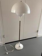 Deense jaren ‘70 vloerlamp van Bent Karlby, Huis en Inrichting, Lampen | Vloerlampen, Ophalen of Verzenden, Gebruikt, Kunststof