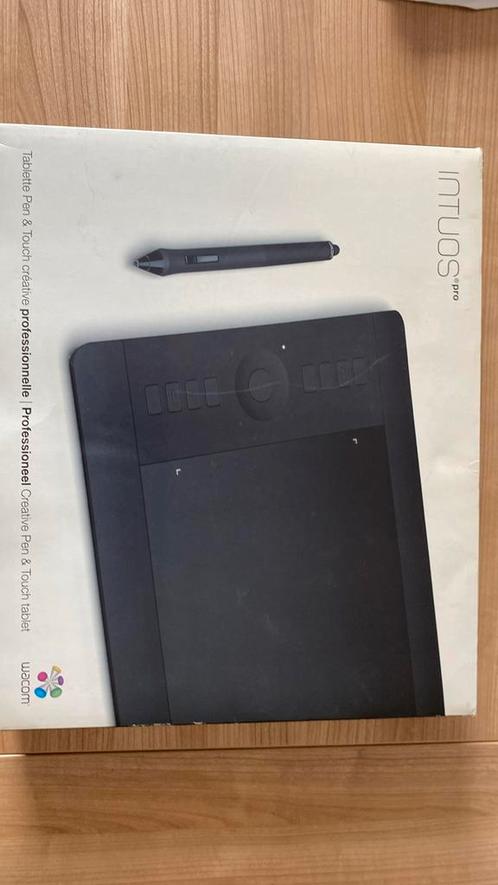 Wacom Intuos Pro Medium (PTH-651) - Nette staat, compleet!, Computers en Software, Tekentablets, Gebruikt, Ophalen of Verzenden