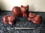 Set van 3 houten katten figuren beelden…in nieuwstaat…, Ophalen of Verzenden, Zo goed als nieuw, Hond of Kat, Beeldje of Figuurtje