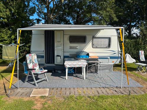 Fendt saphir 450, Caravans en Kamperen, Caravans, Particulier, tot en met 4, 1000 - 1250 kg, Treinzit, Fendt, Vast bed, 4 tot 5 meter