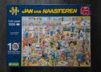 Jan Van Haasteren "studio 10 jaar", Hobby en Vrije tijd, Denksport en Puzzels, Ophalen of Verzenden, 500 t/m 1500 stukjes, Zo goed als nieuw