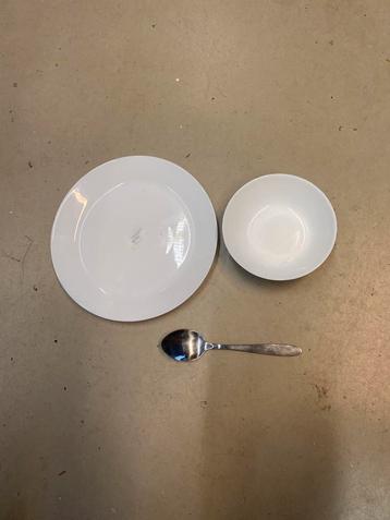 Borden en soepbakjes 75 stuks Ikea ongebruikt beschikbaar voor biedingen