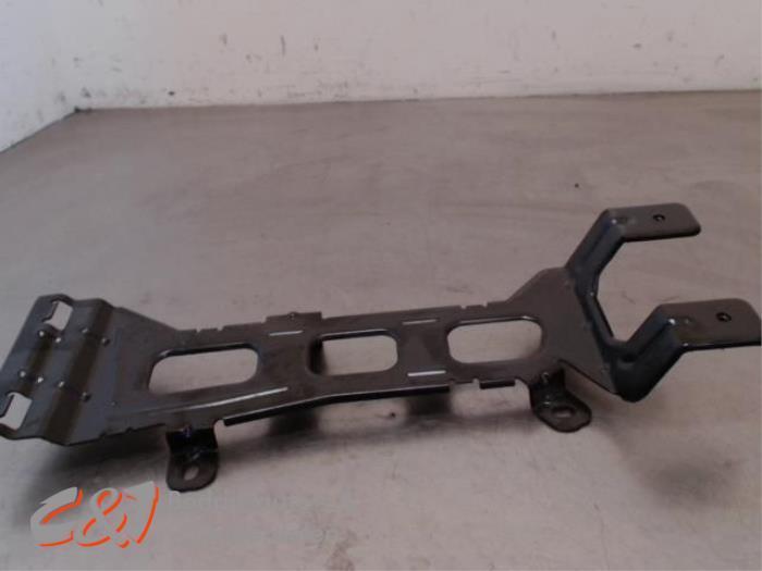 Hitteschild uitlaat van een Mercedes Vito, Auto-onderdelen, Uitlaatsystemen, Mercedes-Benz, Gebruikt, 3 maanden garantie, Ophalen of Verzenden