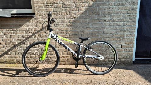 Crossfiets umf junior (7-10jr)bmx fiets met alle toebehoren!, Fietsen en Brommers, Fietsen | Crossfietsen en BMX, Gebruikt, Aluminium