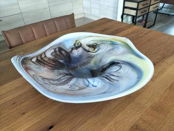 Zware glazen designerschaal. MURANO glas beschikbaar voor biedingen