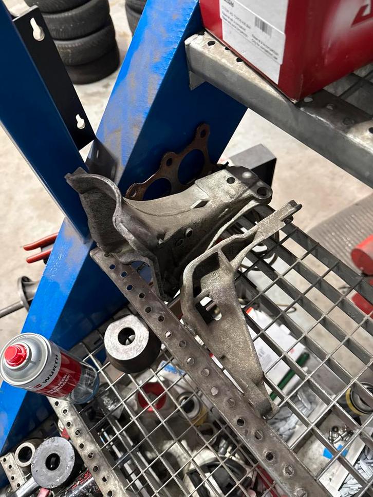 VW 1.8 16V Motoren - 4 stuks, Auto-onderdelen, Motor en Toebehoren, Volkswagen, Gebruikt, Ophalen of Verzenden