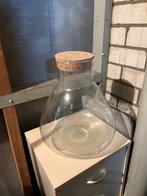 Grote glazen vaas met kurkdop, Ophalen, Zo goed als nieuw