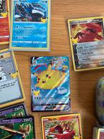 *Geopende* Pokemon Celebrations Elite trainer box, Hobby en Vrije tijd, Verzamelkaartspellen | Pokémon, Nieuw, Ophalen of Verzenden