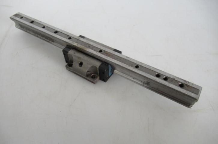 Lineair geleiding 345 mm met 1 wagen., Doe-het-zelf en Verbouw, Gereedschap | Overige machines, Gebruikt, Ophalen of Verzenden
