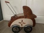 Vintage poppenwagen., Ophalen