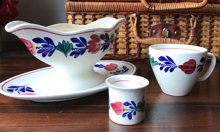 Boerenbont sauskom en 1 kopje en 1 eierdopje, Huis en Inrichting, Keuken | Servies, Zo goed als nieuw, Overige typen, Boerenbont