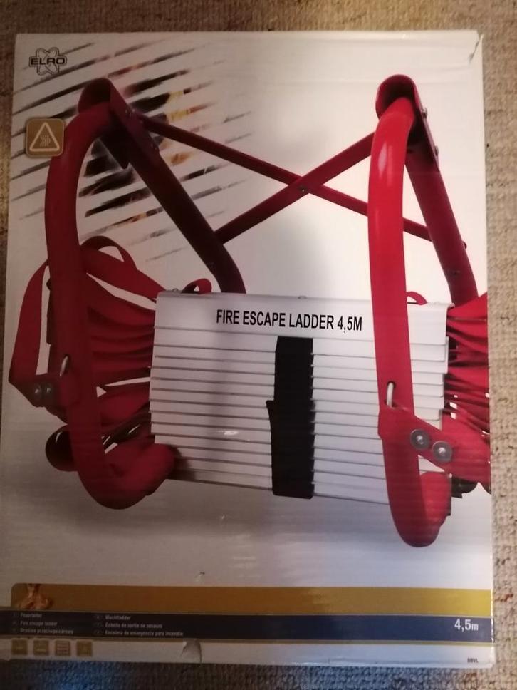Vluchtladder 4.5m - Nieuw in doos, Doe-het-zelf en Verbouw, Ladders en Trappen, Nieuw, Ladder, 4 meter of meer, Opvouwbaar of Inschuifbaar
