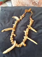 Handgemaakte Ketting papua nepal. Tanden schelp boeddha enz., Ophalen of Verzenden