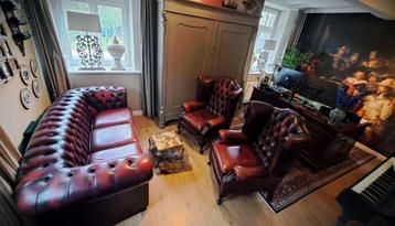 Prachtige Engelse Chesterfield set kantoor, mancave, hotel beschikbaar voor biedingen