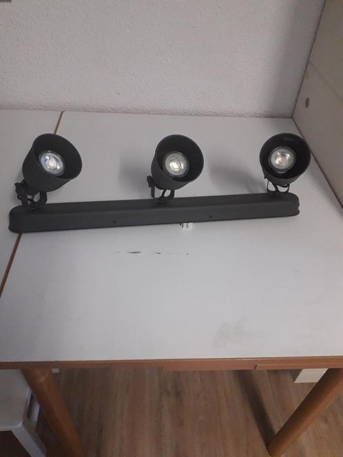 ZGAN  PLAFOND 3 SPOTS D.GRIJS MET LED LAMPEN/ SPOTPRIJSJE, Huis en Inrichting, Lampen | Spots, Zo goed als nieuw, Led, Ophalen
