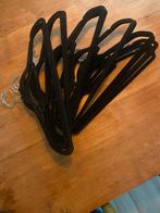 Zwarte velvet kledinghangers, Kleding | Dames, Kledinghangers, Ophalen of Verzenden, Zo goed als nieuw, Fluweel, Kinderen en Volwassenen