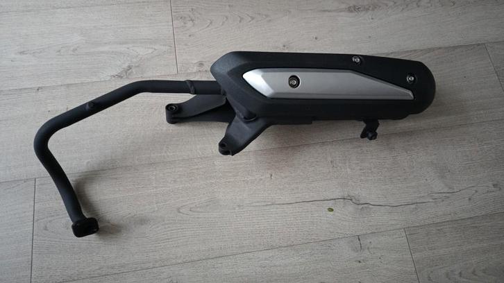 Uitlaat Scooter SYM Orbit 3, Fietsen en Brommers, Brommeronderdelen | Scooters, Gebruikt, SYM, Uitlaat, Ophalen of Verzenden