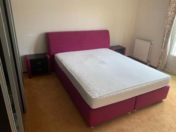 Beter bed boxspring Bed 200x160 cm + 2 Nachtkastjes beschikbaar voor biedingen