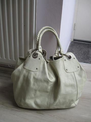 BIJENKORF (hele) grote offwhite wit leren tas als nieuw beschikbaar voor biedingen