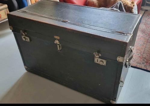 Grote Hutkoffer Reiskist Perry & Co ca 1900
met leer bekleed, Antiek en Kunst, Curiosa en Brocante, Ophalen