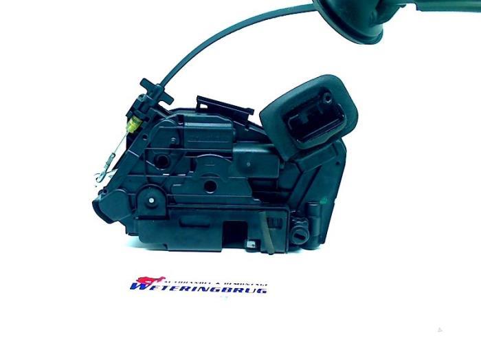 Motor Centrale Deurvergrendeling van een Seat Leon, Gebruikt, -, -, Ophalen of Verzenden