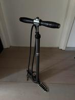 Stevige metalen fietspomp SKS, Ophalen of Verzenden, Drukmeter, Zo goed als nieuw
