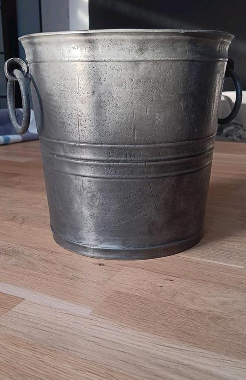 Champagne emmer uit tin!!bijzonder, gemerkt op bodem, Antiek en Kunst, Antiek | Tin, Ophalen of Verzenden