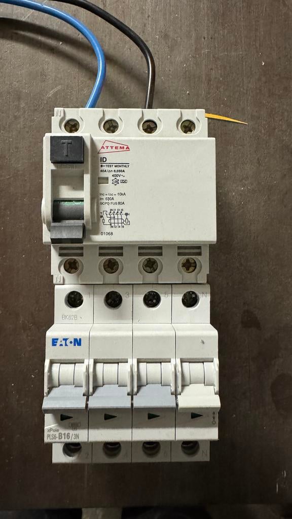 Aardlek schakelaar en installatie automaat 3 fase, Ophalen, Gebruikt, Schakelaar