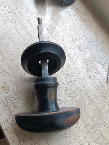 Deurknoppen/deurbeslag/deurklink hout beschikbaar voor biedingen