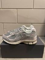 New Balance 2002R protection pack Grey - Maat 39 - Nieuw, Ophalen of Verzenden, Nieuw, Overige kleuren, Sneakers of Gympen