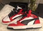 STUNT: ZGAN Puma Sneakers Mt 36 Rood Zwart Wit, Puma, Ophalen of Verzenden, Zo goed als nieuw, Jongen of Meisje