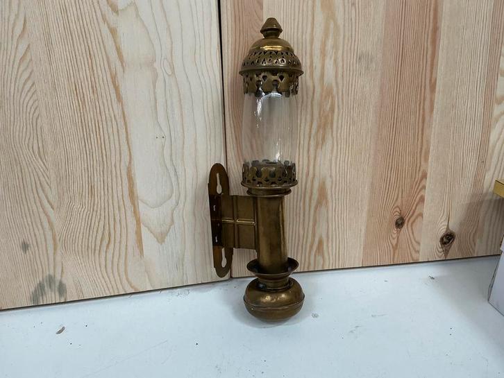 Antieke messing trein wandlamp met glazen kap.WD-026, Antiek en Kunst, Antiek | Lampen, Ophalen