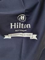 Hilton Hotel Rotterdam horeca sloof schort lang ongebruikt, Verzamelen, Merken en Reclamevoorwerpen, Ophalen, Zo goed als nieuw