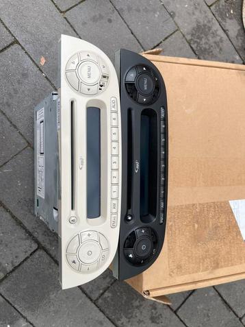 Fiat 500 autoradio  wit beschikbaar voor biedingen