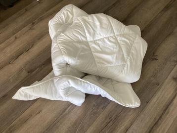 Dekbed, synthetisch beschikbaar voor biedingen