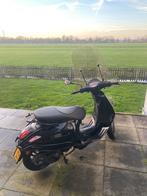 Vespa Sprint Zwart, Fietsen en Brommers, Ophalen, Zo goed als nieuw, Benzine