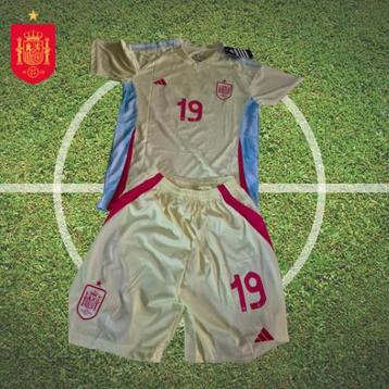 Nieuw tenue spanje uit met yamal beschikbaar voor biedingen