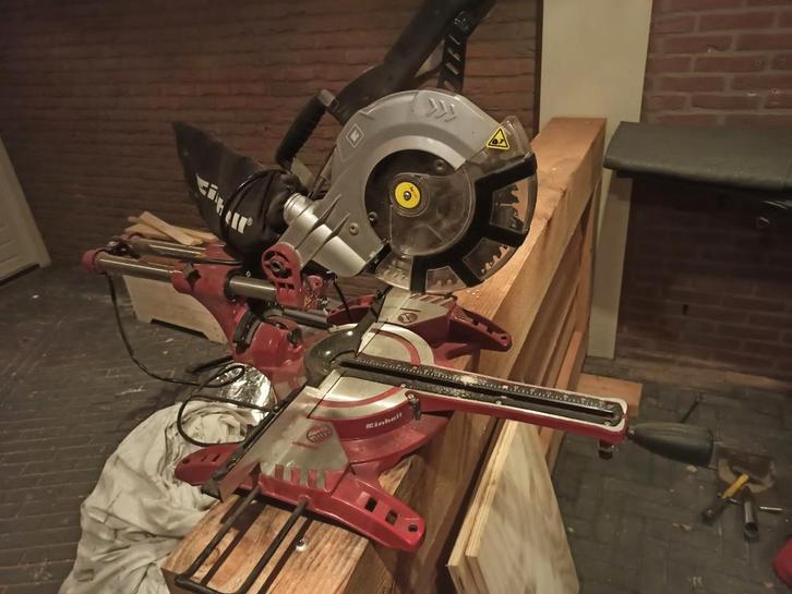 Afkortzaag met laser (let op: lees beschrijving!), Doe-het-zelf en Verbouw, Gereedschap | Zaagmachines, Gebruikt, Afkortzaag, 1200 watt of meer