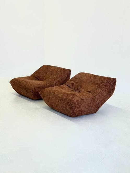 Papillon lounge stoelen door Guido Maria Rosati voor Giovann, Huis en Inrichting, Fauteuils, Zo goed als nieuw, Stof, 100 tot 125 cm